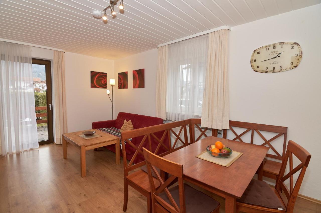 Dangl Gbr, Gaestehaus Sonnenhof - Inkl. Chiemgau Karte Bergen  Rum bild